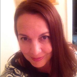 Meet your Posher, Deborah